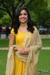 Ritu Varma At Pelli Chupulu Movie Abhinandhana Sabha